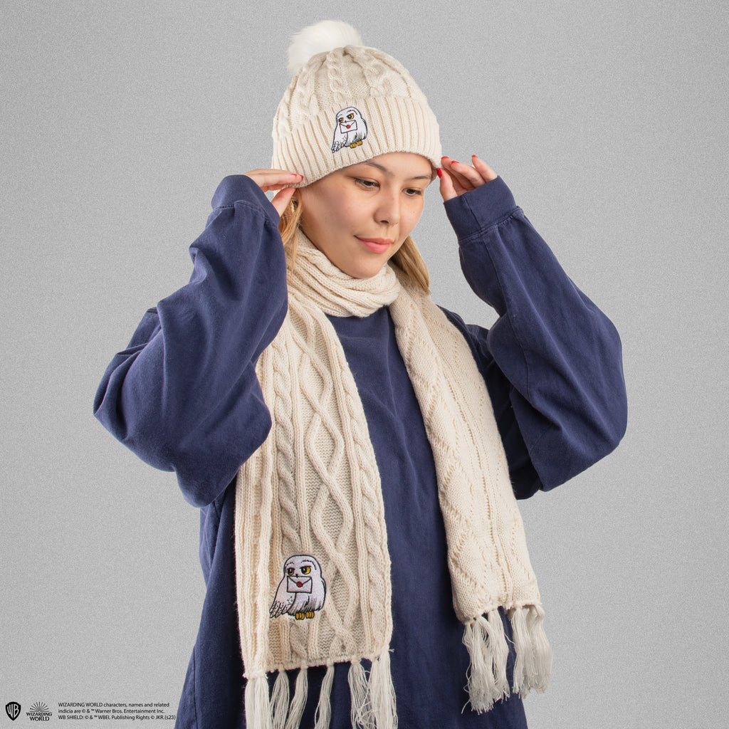 Conjunto de gorro y bufanda de Hedwig