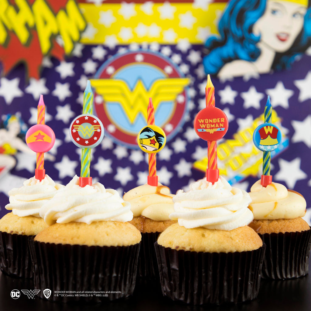 *Set of 10 Wonder Woman Birthday Candles*