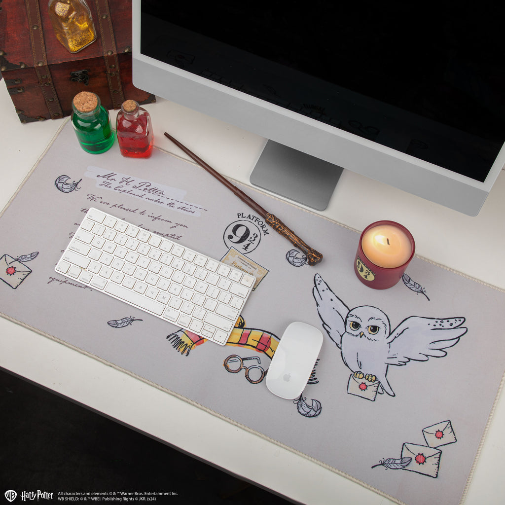 Hedwig Desk Mat